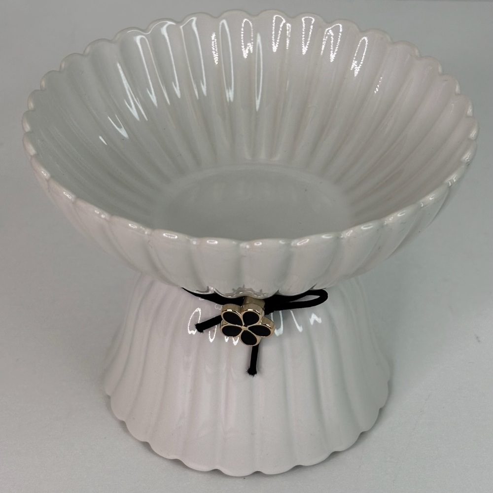 Dexypaws: Elevated Ceramic Bowl For Cats - White & Black Flower  8.45oz Capacity